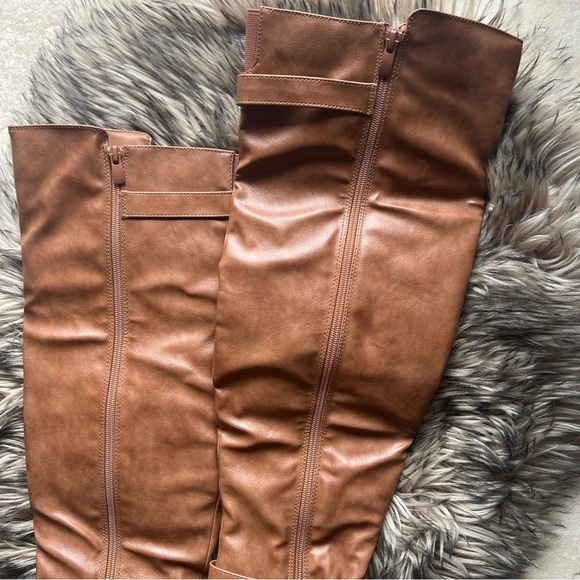 NIB Forever Justina Boots - Picture 8 of 14